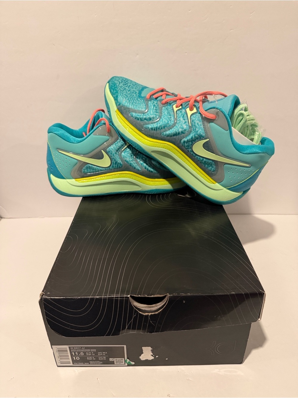 Nike x Jonquel Jones KD 17 'Bahamas' Sz: 12.5W (HV1945-300)